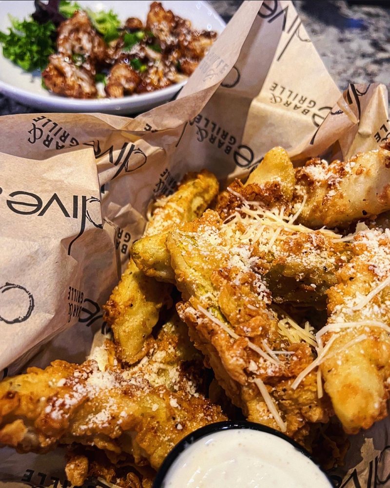 Social spots from Dive Bar & Grille