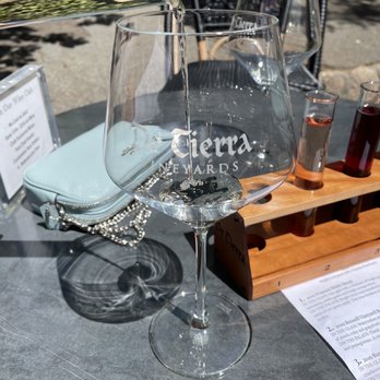 De Tierra Vineyards - Sunny day wine tasting outside. - Wineries Near Me - Carmel, California