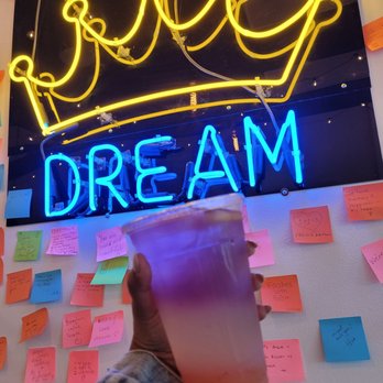 Chowology: Asian Kitchen - Butterfly Strawberry Lemonade - Asian Fusion Near Me - Pembroke Pines, Florida