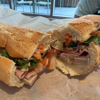 Midtown Eats - Bahn mi from Ms. Nyugen - Food Court Near Me - Honolulu, Hawaii