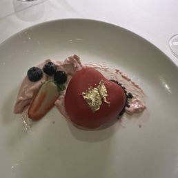 Gorgeous mascarpone and vanilla mouse, heart shaped with gold foil accent. Divine! Gorgeous mascarpone and vanilla mouse, heart shaped with gold foil accent. Divine!