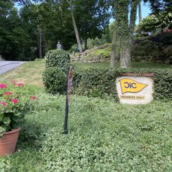 Catawba Island Club - Entrance to the club via car