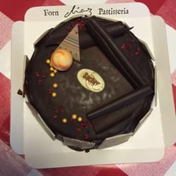 Díaz - Tarta Sacher para disfrutar con amigos y familiares. Una autentica delicia