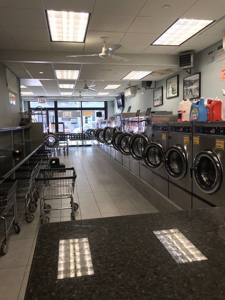 ZIP LAUNDRY CENTER Updated May 2024 18 Photos & 64 Reviews 164 Stanton St, New York, New