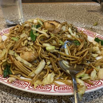 Wan Lung Chinese - A nice heaping serving of Shrimp Chow Mein - Chinese Near Me - Clackamas, Oregon Wan Lung Chinese - A nice heaping serving of Shrimp Chow Mein - Chinese Near Me - Clackamas, Oregon