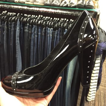 Blue - A Goodwill Boutique - Classy & shiny dominatrix heel. $30, size 10. - Thrift Stores Near Me - Olympia, Washington Blue - A Goodwill Boutique - Classy & shiny dominatrix heel. $30, size 10. - Thrift Stores Near Me - Olympia, Washington