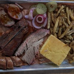 Smoking Butt Heads BBQ - Judges Dinner Plate