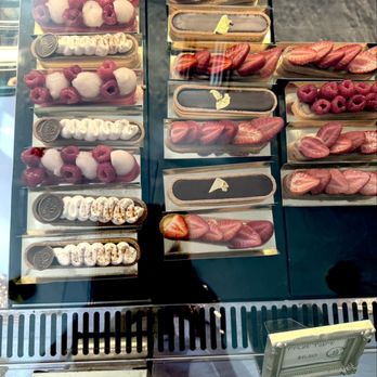 ID-Eclair - Bakeries Near Me - Pasadena, California