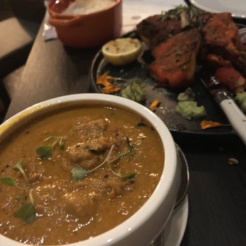Vajra - Shrimp curry and chicken tandoori - Himalayan/Nepalese Near Me - Chicago, Illinois