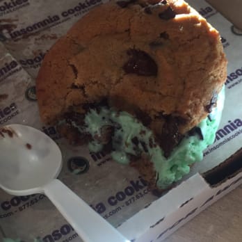 Insomnia Cookies - Warm soft chocolate chip cookies with mint chocolate chip ice cream. Gah heaven. - Desserts Near Me - Miami Beach, Florida Insomnia Cookies - Warm soft chocolate chip cookies with mint chocolate chip ice cream. Gah heaven. - Desserts Near Me - Miami Beach, Florida