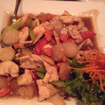 Siam Palace - Cashew Chicken - Thai Near Me - Miami, Florida Siam Palace - Cashew Chicken - Thai Near Me - Miami, Florida