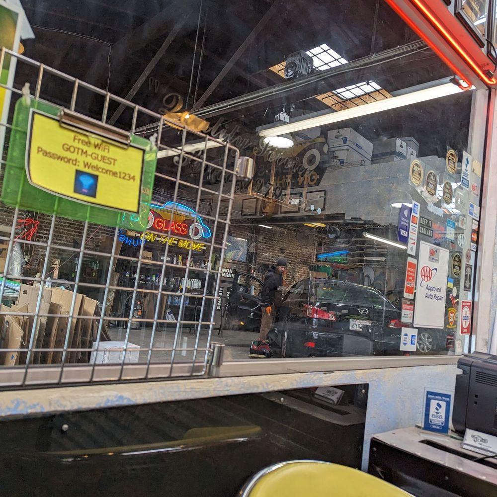 Auto Glass On The Move - Glass on the move - Auto Glass Services Near Me - Oakland, California