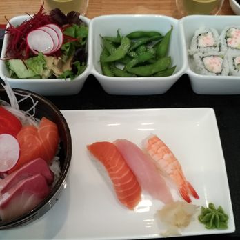 J:Unique Kitchen - Lunch special with chirashi bowl - Japanese Near Me - Ottawa, Ontario