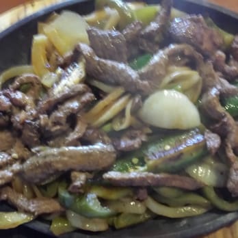 Jalapeno Grill - Beef Fajitas medium rare. - Mexican Near Me - Gulfport, Mississippi Jalapeno Grill - Beef Fajitas medium rare. - Mexican Near Me - Gulfport, Mississippi
