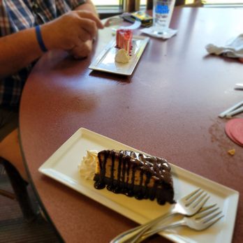 Mulligan's Bar and Grill - piece of cake on a plate - American Near Me - Wisconsin Dells, Wisconsin Mulligan's Bar and Grill - piece of cake on a plate - American Near Me - Wisconsin Dells, Wisconsin