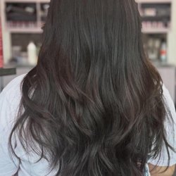 Spoleti Salon - Long, flowing layers for movement, shape and an effortlessly fresh look.