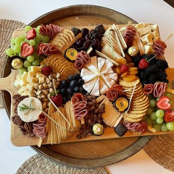 Bellasorellas Charcuterie - Caterers Near Me Bellasorellas Charcuterie - Caterers Near Me