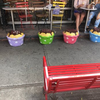 Bilboquet - three buckets of ice cream on the sidewalk - Desserts Near Me - Montreal, Quebec