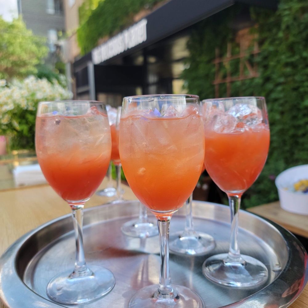Big Delicious Planet Catering - Rose Golden Glasses - Caterers Near Me - Chicago, Illinois Big Delicious Planet Catering - Rose Golden Glasses - Caterers Near Me - Chicago, Illinois