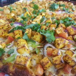 Chilli Paneer Pizza