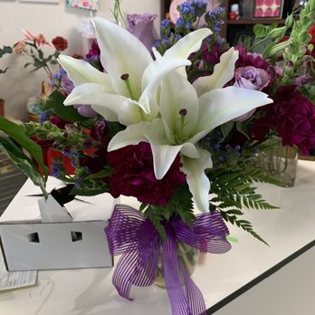 Flowers Express - Beautiful lilies and roses. - Florists Near Me - Ontario, California Flowers Express - Beautiful lilies and roses. - Florists Near Me - Ontario, California
