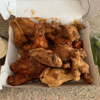 Buffalo Wild Wings - a box of buffalo wings - Chicken Wings Near Me - Fort Bliss, Texas Buffalo Wild Wings - a box of buffalo wings - Chicken Wings Near Me - Fort Bliss, Texas
