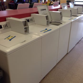 Laundry Mat 4 - Broken washers everywhere - Laundromat Near Me - Rogers, Arkansas Laundry Mat 4 - Broken washers everywhere - Laundromat Near Me - Rogers, Arkansas