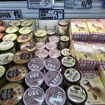 Trader Joe's - Ice cream selection - Grocery Near Me - Northridge, California
