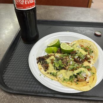 Tacos La Banqueta - Tacos and cokaaaa - Mexican Near Me - Dallas, Texas Tacos La Banqueta - Tacos and cokaaaa - Mexican Near Me - Dallas, Texas