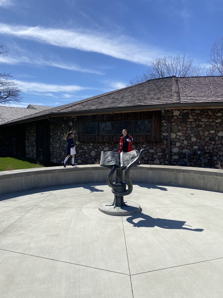 BENSENVILLE COMMUNITY PUBLIC LIBRARY Updated October 2024 200 S