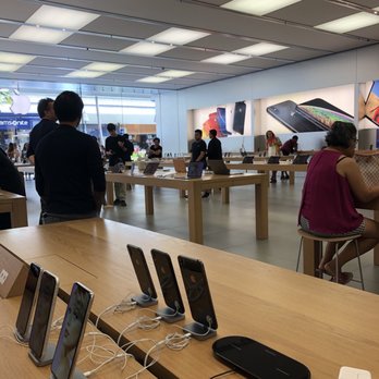 Apple Ala Moana - Korean guy wasn't nice helper  I asked questions probably I'm not pretty for him he seems doesn't want help - Computers Near Me - Honolulu, Hawaii