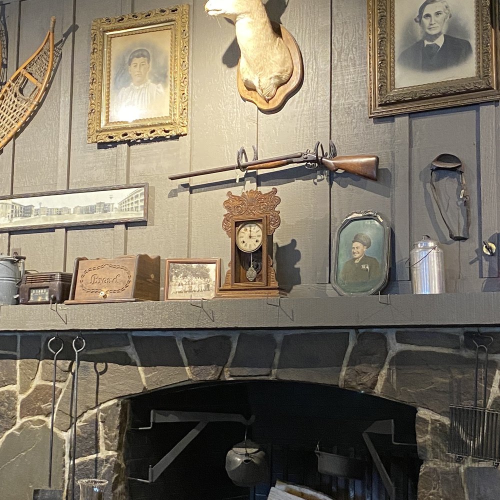 Cracker Barrel Old Country Store - American Near Me - Mount Arlington, New Jersey