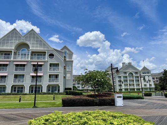 Disney's Yacht Club Resort by null
