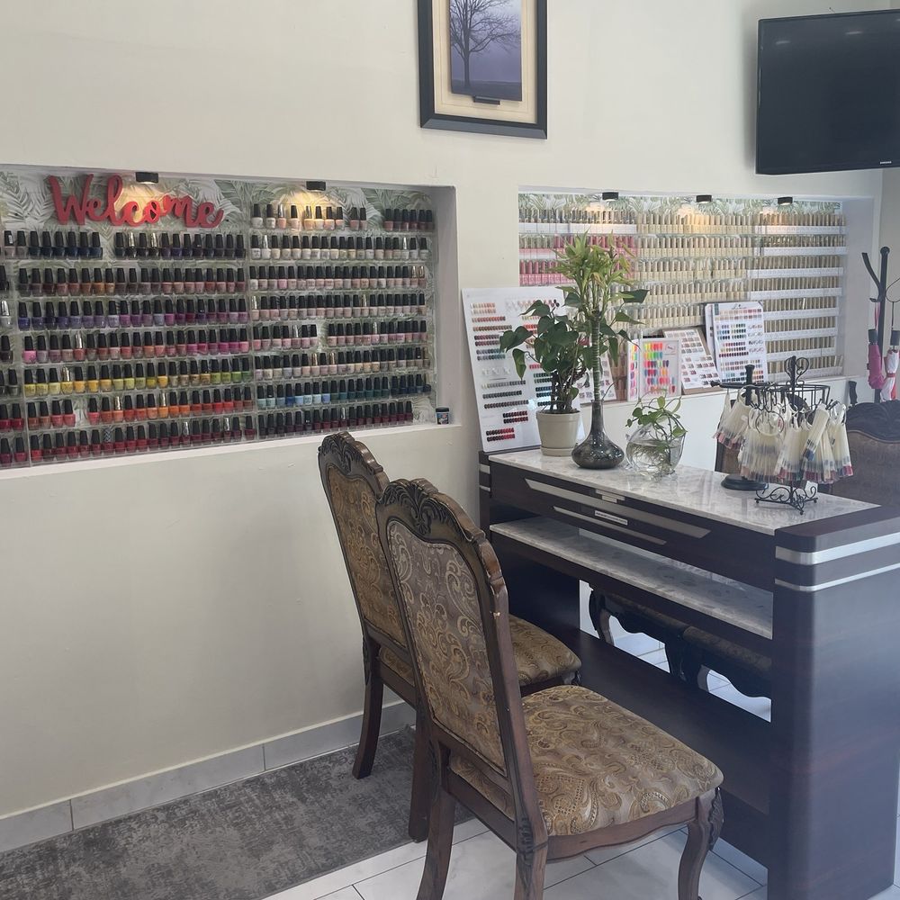 Fina Nail & Spa - Clean with a variety of color options - Nail Salons Near Me - Leander, Texas Fina Nail & Spa - Clean with a variety of color options - Nail Salons Near Me - Leander, Texas