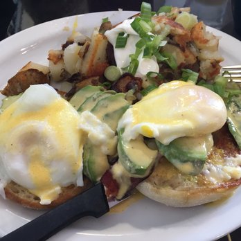 Sax's Joint - California Benedict, amazing!!!! - Breakfast & Brunch Near Me - Petaluma, California