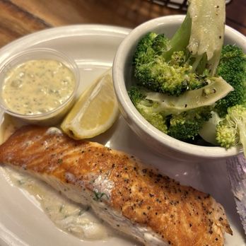 Texas Roadhouse - Barbeque Near Me - Visalia, California Texas Roadhouse - Barbeque Near Me - Visalia, California