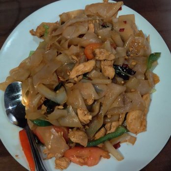 Sweetee Thai Cafe - Thai Near Me - Artesia, California Sweetee Thai Cafe - Thai Near Me - Artesia, California