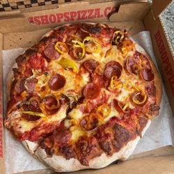 Hot Box Pizza & Wings - Pepporoni pizza with banana peppers