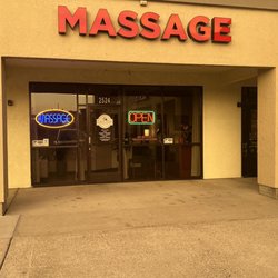 La Luna Massage - Front of the shop.