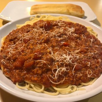 Fazoli's - a plate of spaghetti and bread - Italian Near Me - Overland Park, Kansas Fazoli's - a plate of spaghetti and bread - Italian Near Me - Overland Park, Kansas