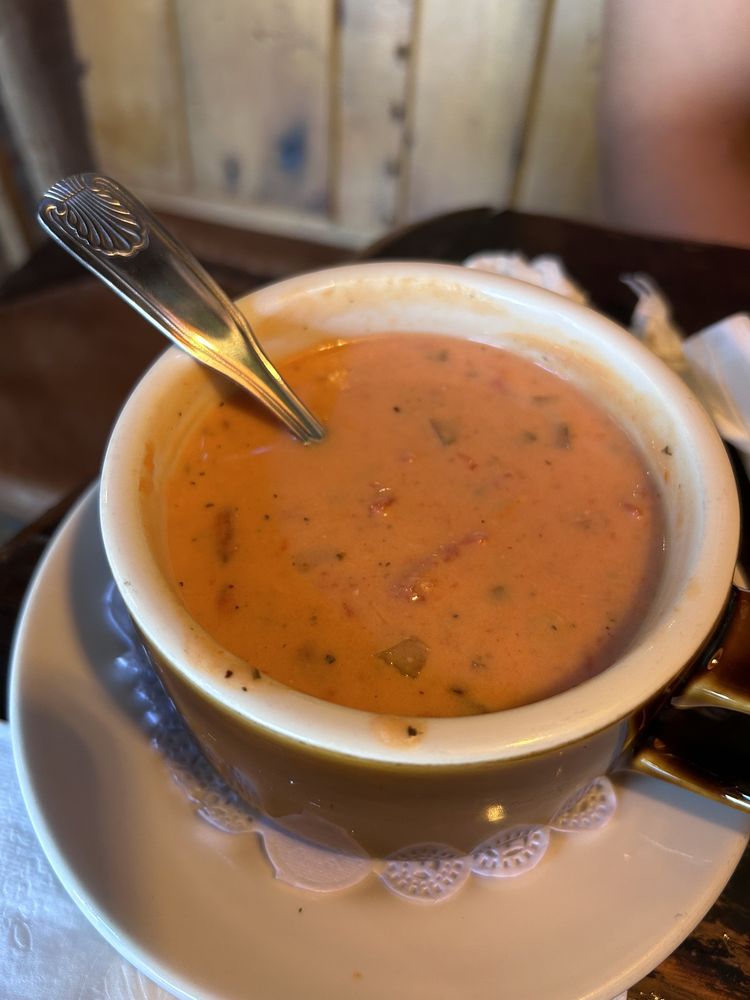 The Yellow Deli Logo