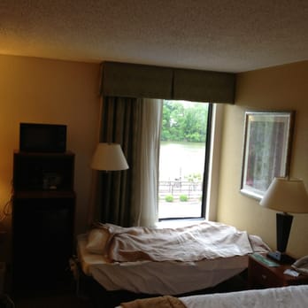 Holiday Inn Express Danville - Hotels Near Me - Danville, Virginia