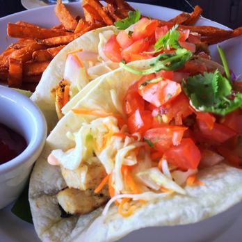 Ama Ama Restaurant - New American Near Me - Kapolei, Hawaii