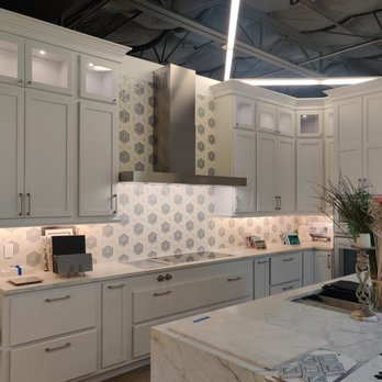 Burlington Design Gallery - Kitchen vignette - Building Supplies Near Me - Irving, Texas