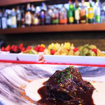 Cera 23 - Honeyed beef cheek with white truffle paramentier - Spanish Near Me - Barcelona, B