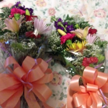 Alex Floral - Girls awards bouquets - Florists Near Me - Stockton, California Alex Floral - Girls awards bouquets - Florists Near Me - Stockton, California