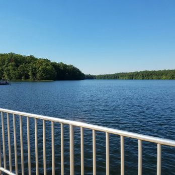 Burke Lake Park - Wow this lake looks really wet - Parks Near Me - Fairfax Station, Virginia