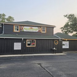 Cash and Olive’s Pub - Street view