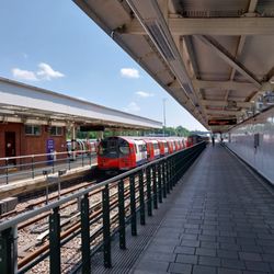 Stanmore London Underground Station - Platform
