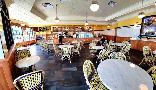 Best Buns Bakery & Burgers by null